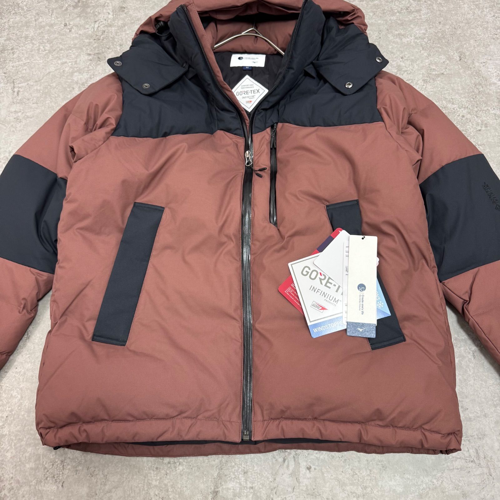 未使用】mizuno ダウンジャケット 吸湿発熱 WINDSTOPPER ダウラギリ 