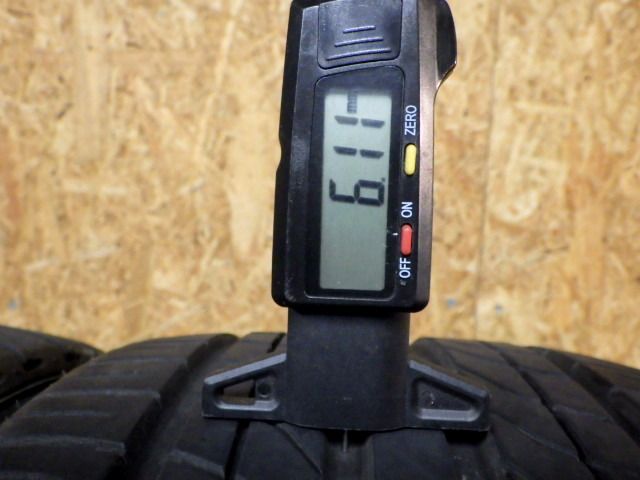 L 201 G 製造 約8部山 BP 01 215 45 R 17 2本