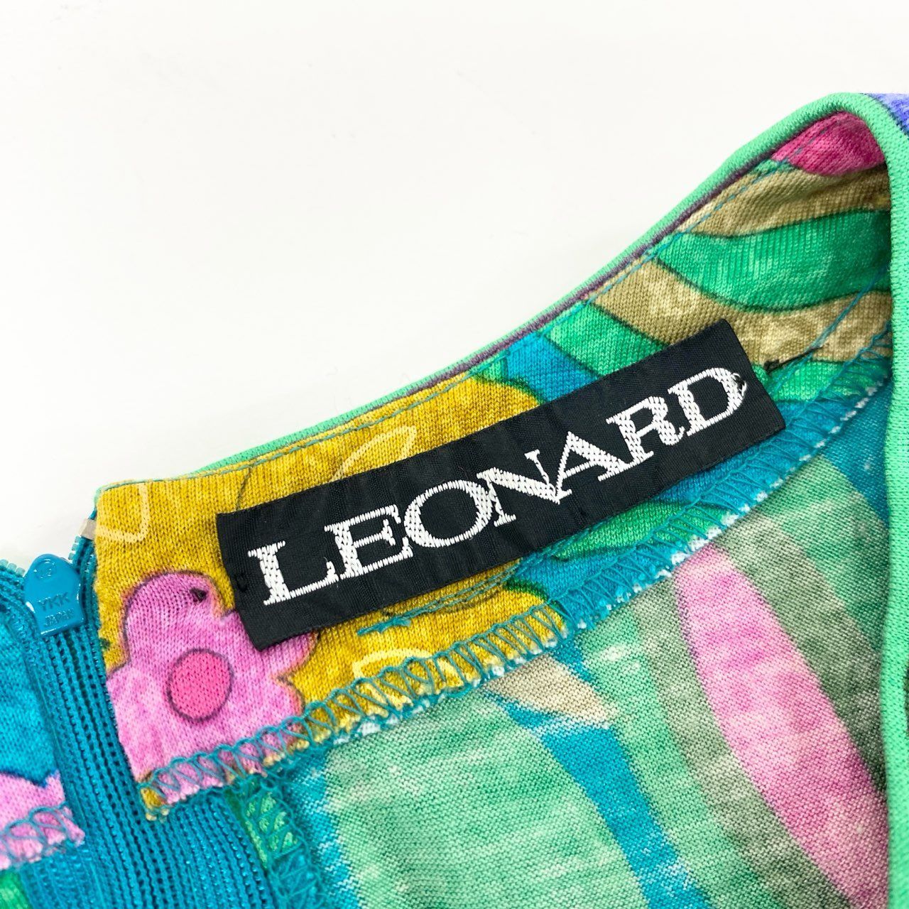 美しい花柄プリント ドルマンスリーブ