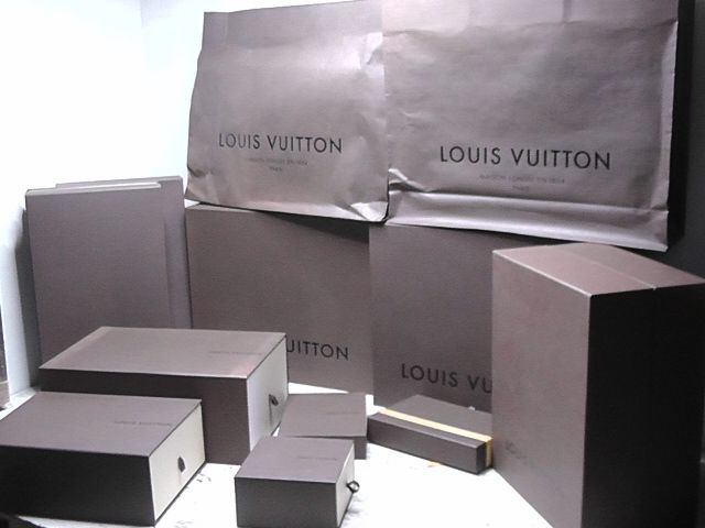 Louis Vuitton ルイヴィトン 空き箱 空箱 紙袋 2511 M - メルカリ