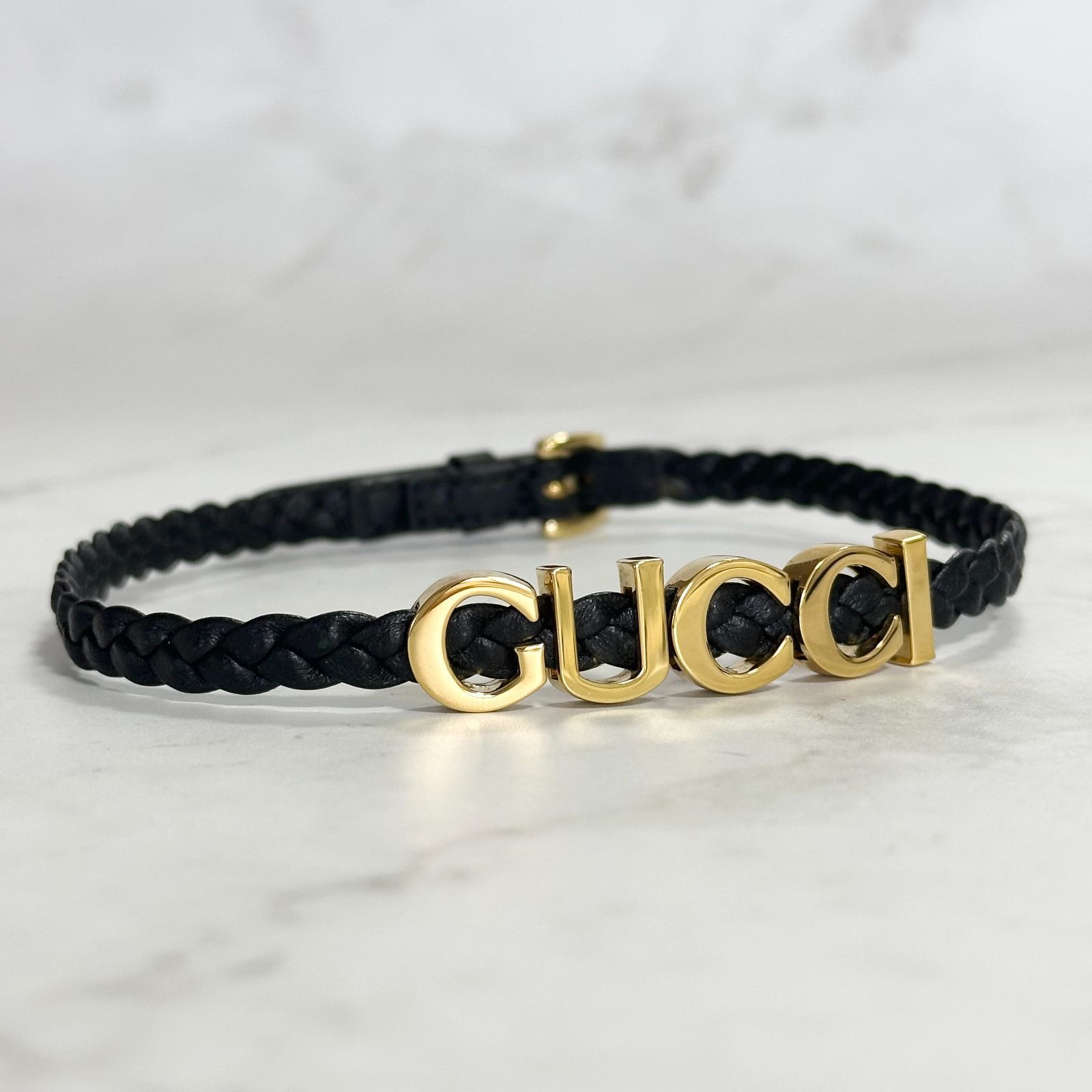 GUCCI チョーカー ロゴ レザー ブラック ゴールド 黒 グッチ 