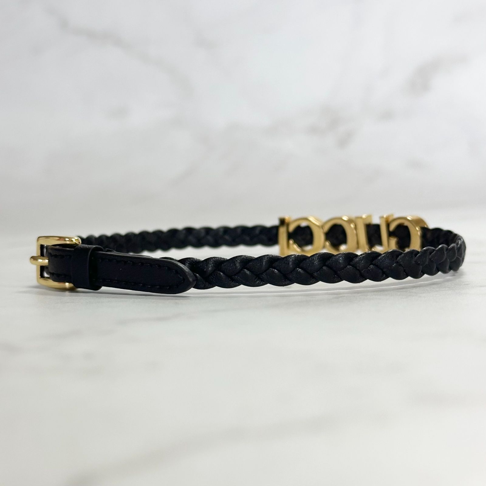 GUCCI チョーカー ロゴ レザー ブラック ゴールド 黒 グッチ 