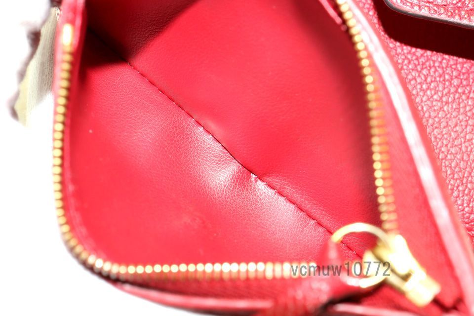 ポルトフォイユヴィクトリーヌ