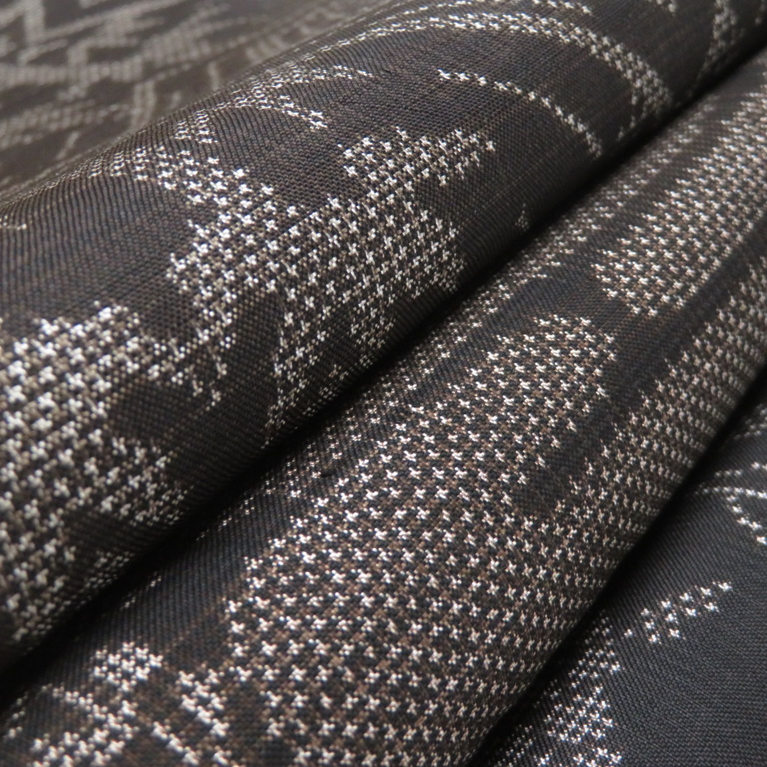 T 29 着物 正絹 大島紬 茶泥 ５点 イチゴの大島