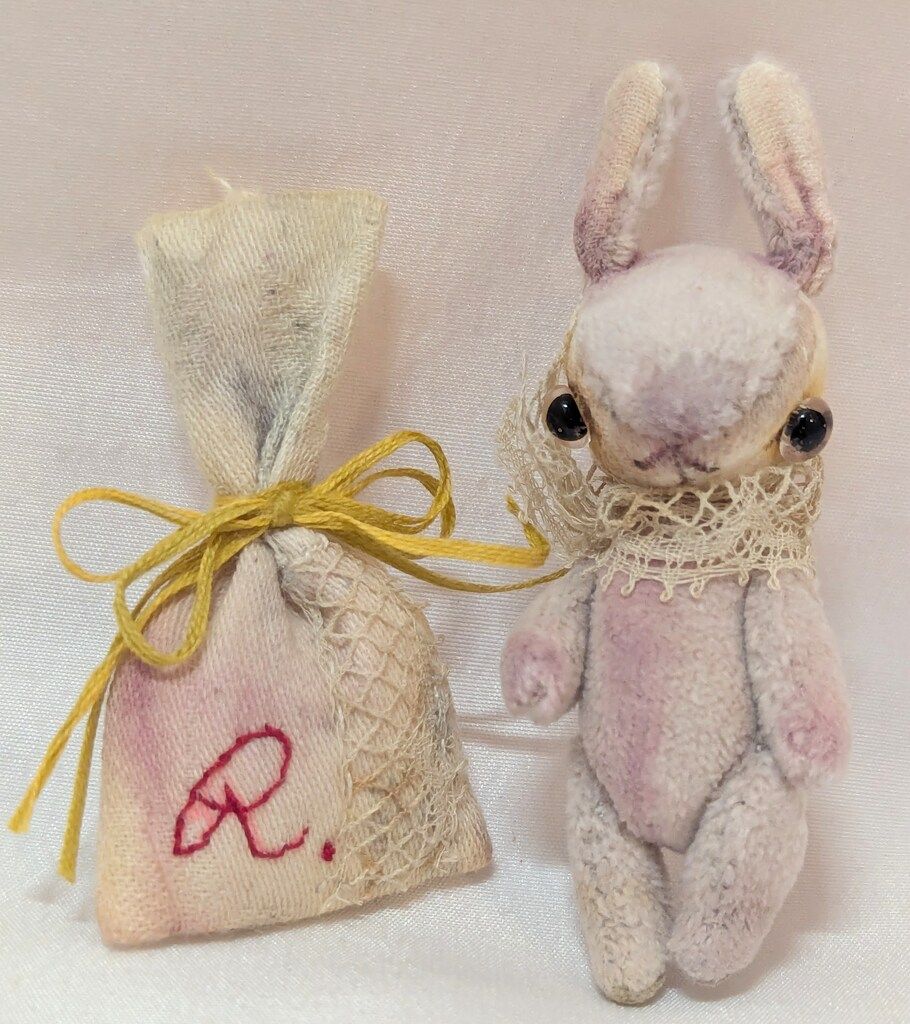 リエンさん ミニチュアぬいぐるみ うさぎ 6cm