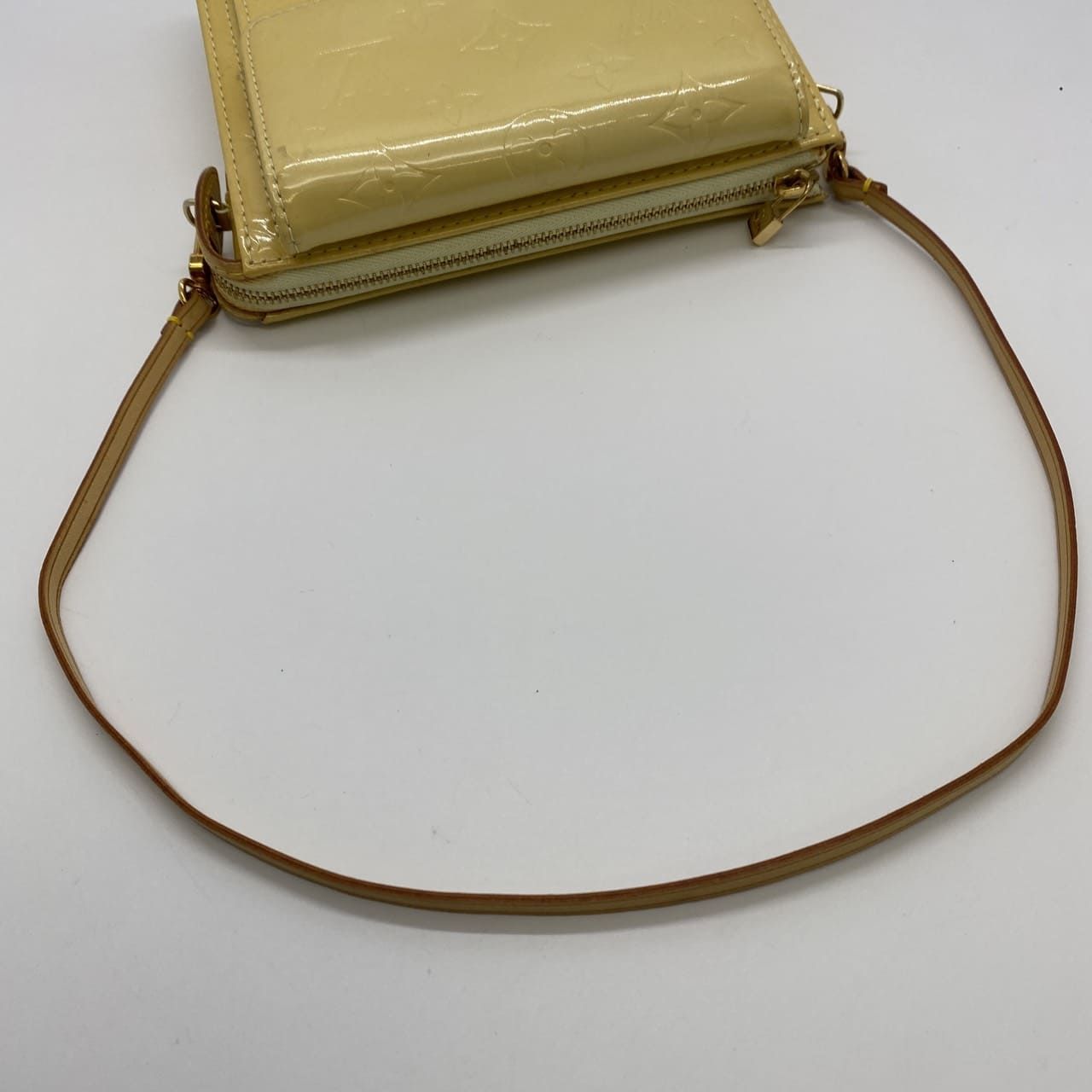 ポシェット モノグラム