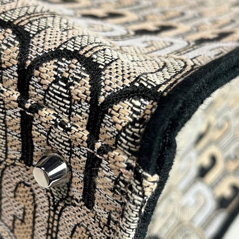 オポチュニティ アイボリー×ブラック