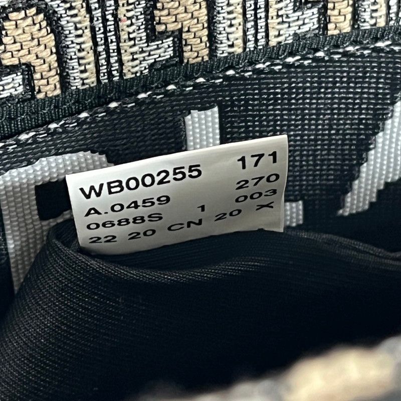 アイボリー×ブラック 180-250608-SS-05-ich