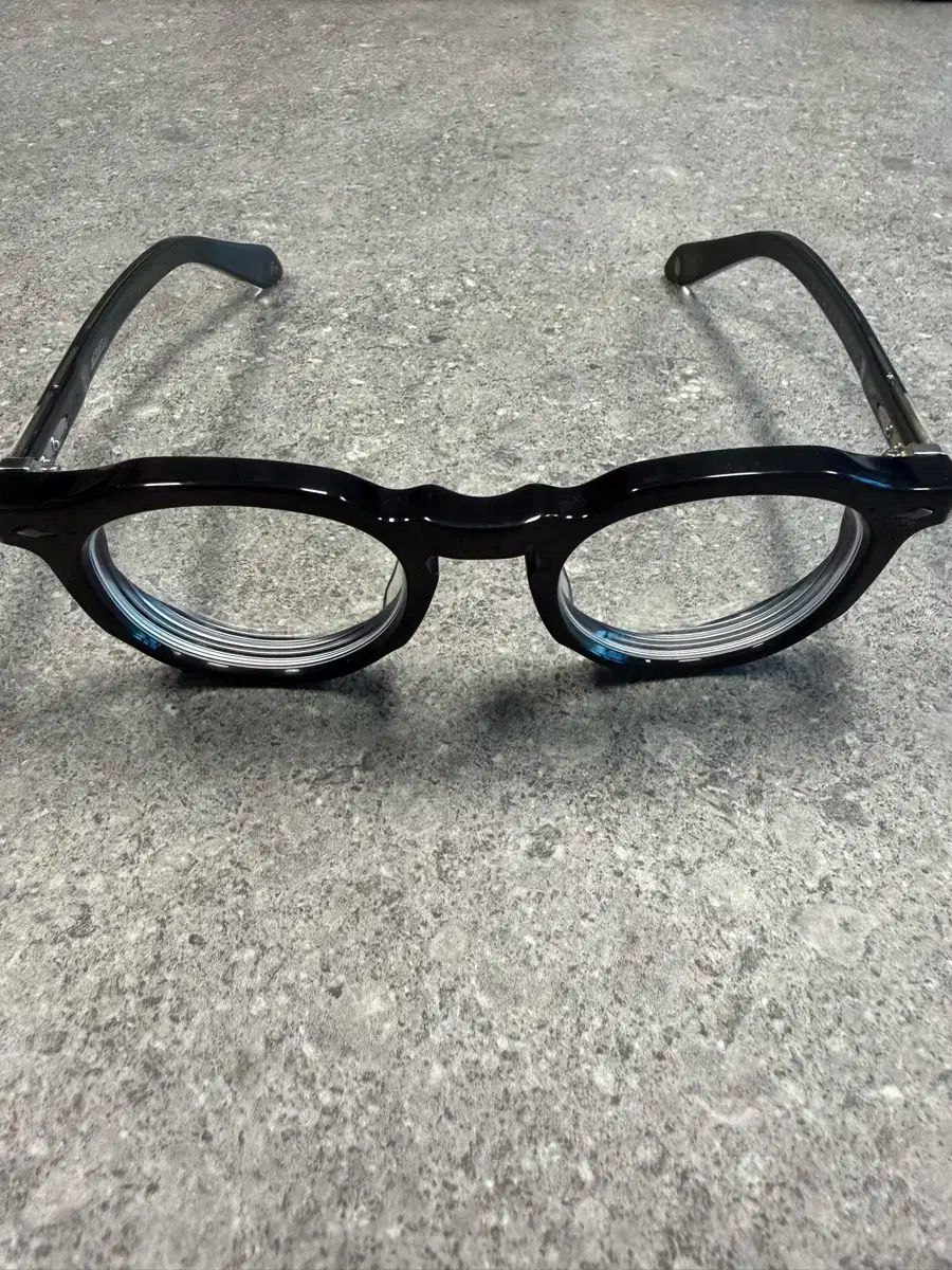 demoncey ブラック