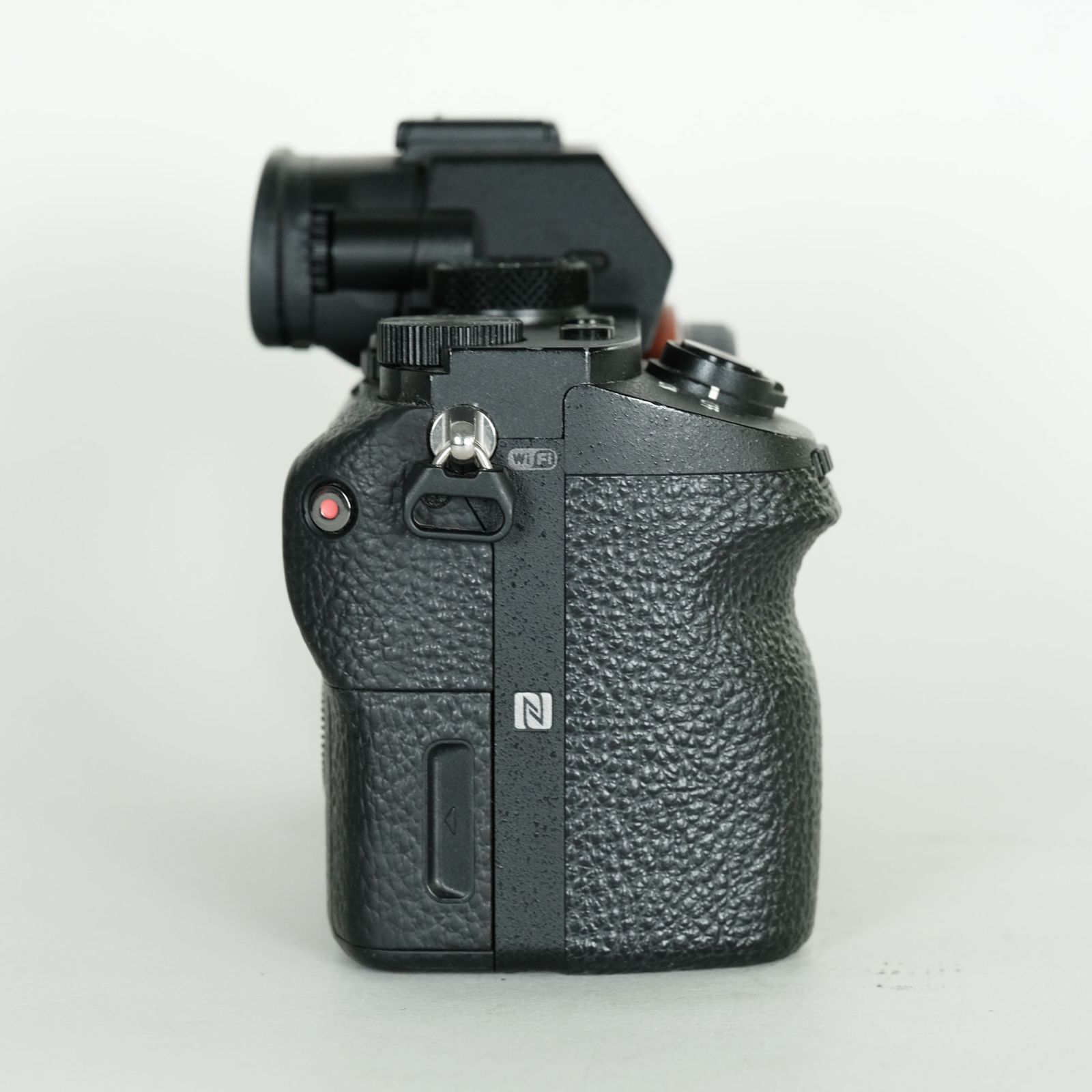 SONY α7 II ミラーレス一眼カメラ ボディ　バッテリー2個 良品 | シャッター数13,950回｜バッテリー2個付] SONY α7 II（ILCE-7M2