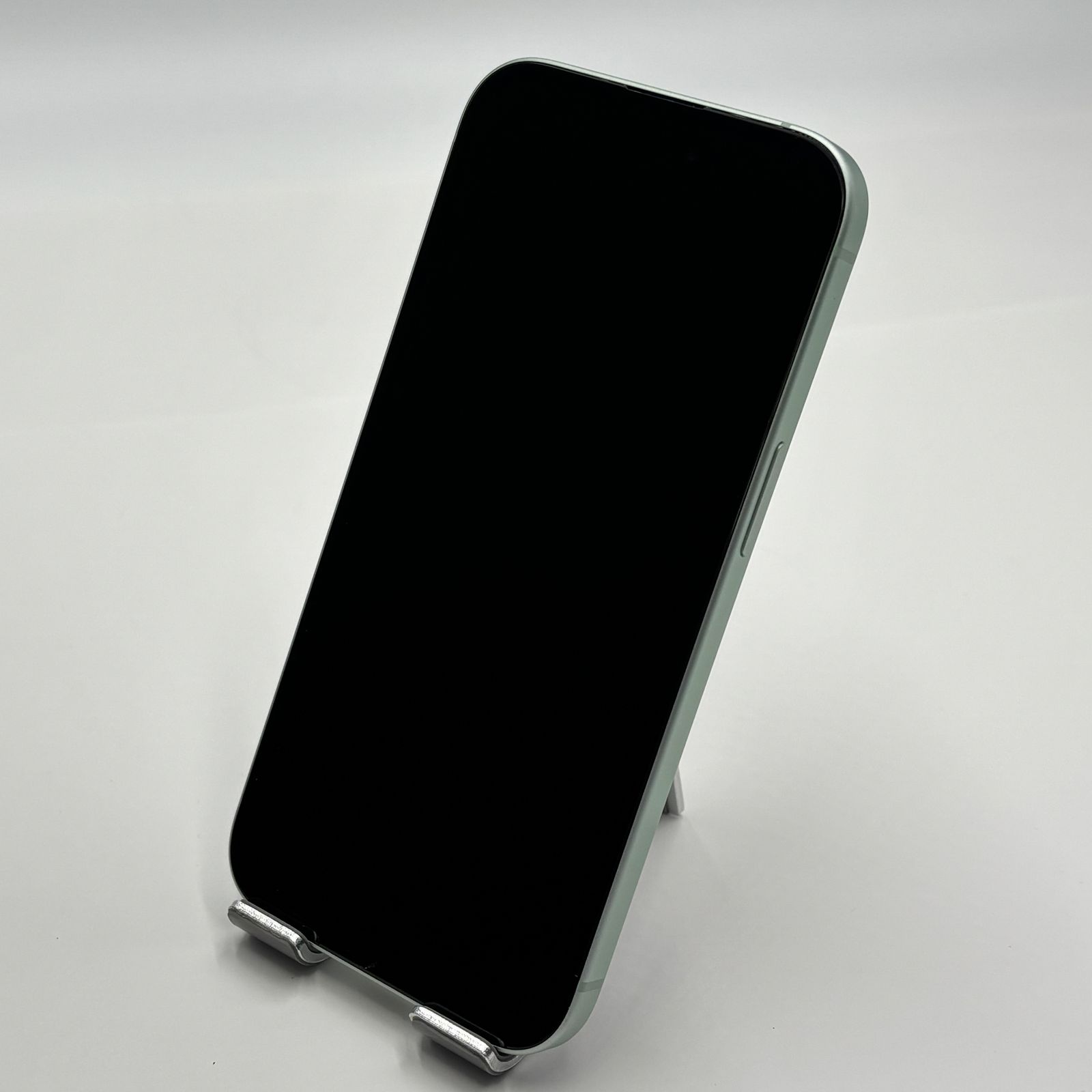 新品同様 美品 iPhone 15 128GB SIMフリー MTMM3J/A グリーン