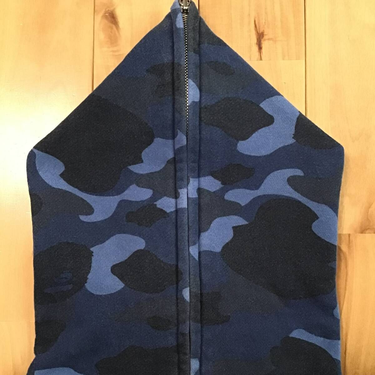 初期 Blue camo フルジップ パーカー Mサイズ a bathing ape BAPE full zip hoodie エイプ ベイプ アベイシングエイプ NIGO 迷彩 フルジップパーカー メンズ カモフラージュ 恐竜 迷彩柄