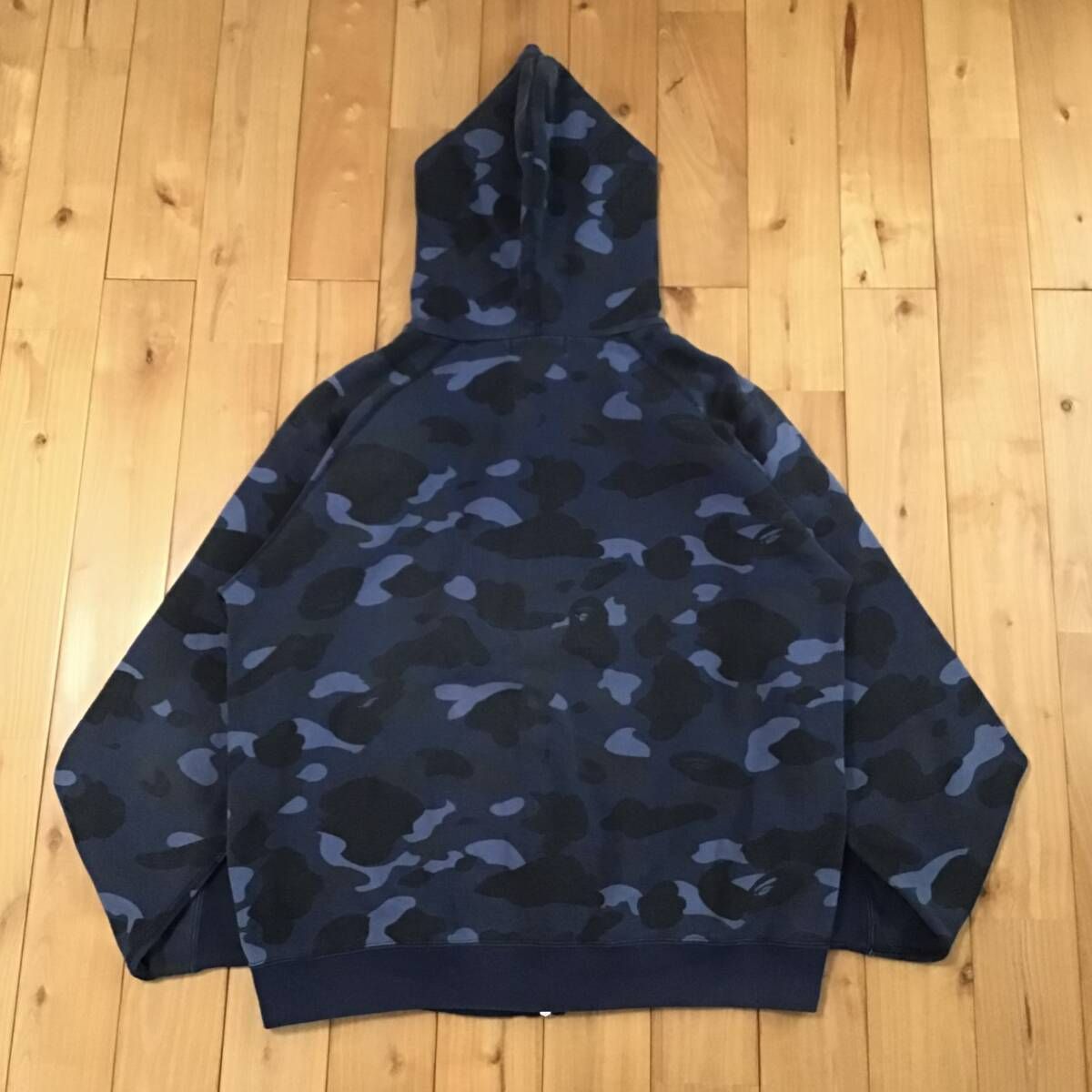 初期 Blue camo フルジップ パーカー Mサイズ a bathing ape BAPE full zip hoodie エイプ ベイプ アベイシングエイプ NIGO 迷彩 フルジップパーカー メンズ カモフラージュ 恐竜 迷彩柄