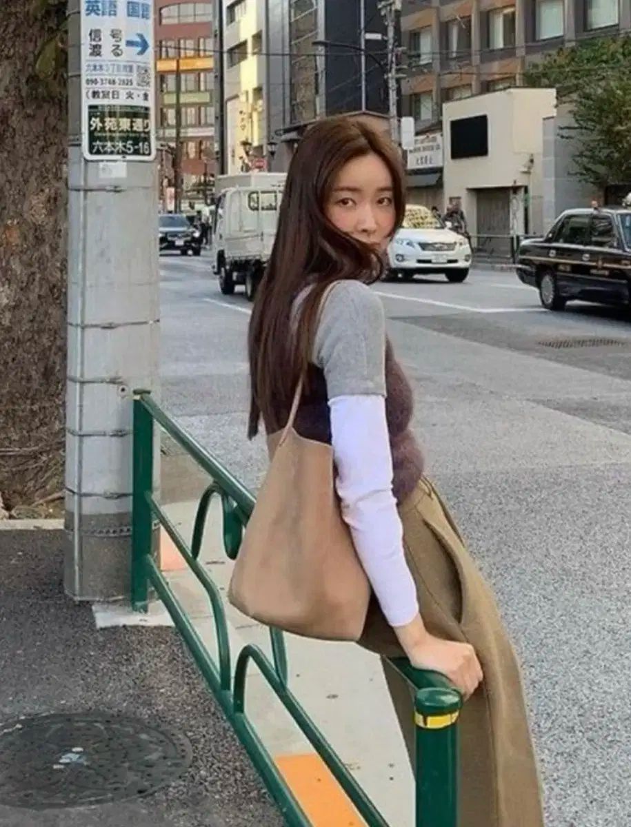 ザ ロウパークバッグヌバックミディアム