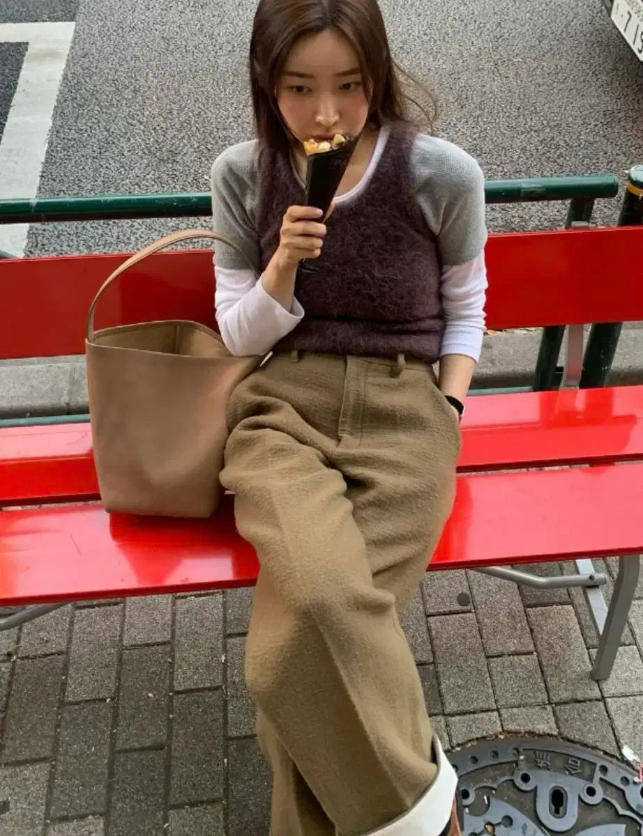 ザ ロウパークバッグヌバックミディアム