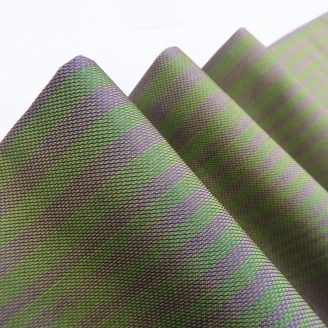 ❁tomihisa❁ ふりふ 片身替わり 個性的 着物 成人式 光を纏い個性を輝かせる 振袖 7119