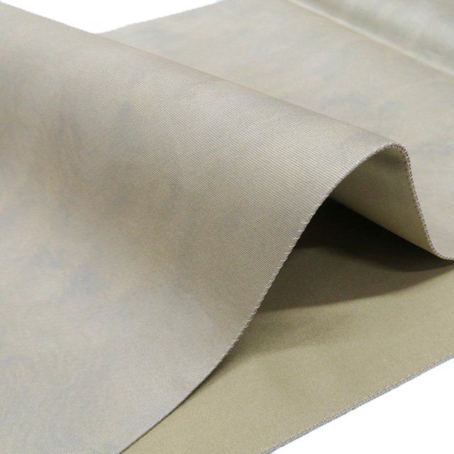 フクロウの図 箔糸