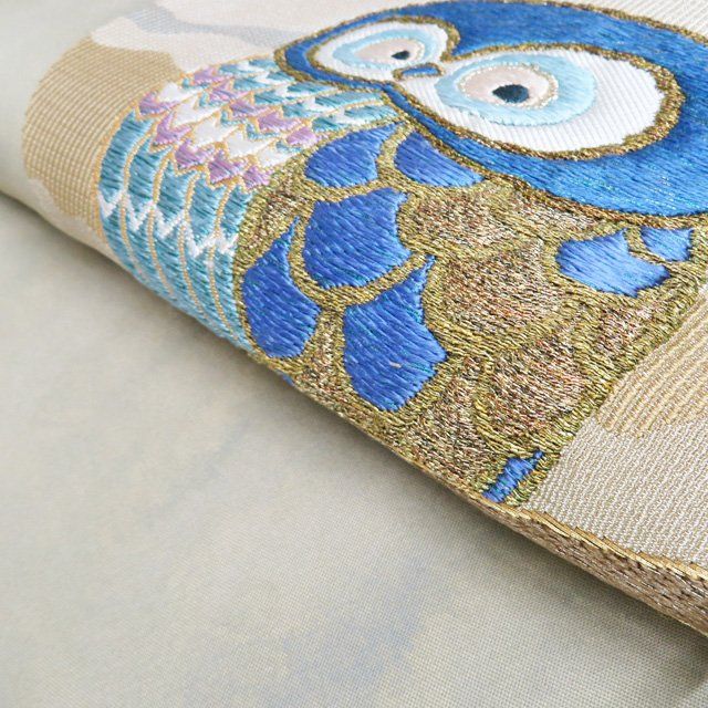  特選 袋帯 正絹 カジュアル 仕立て上がり お太鼓柄 フクロウの図 箔糸 やや薄い抹茶色 多色 金 きもの北條 A 1295-3 袋帯 帯