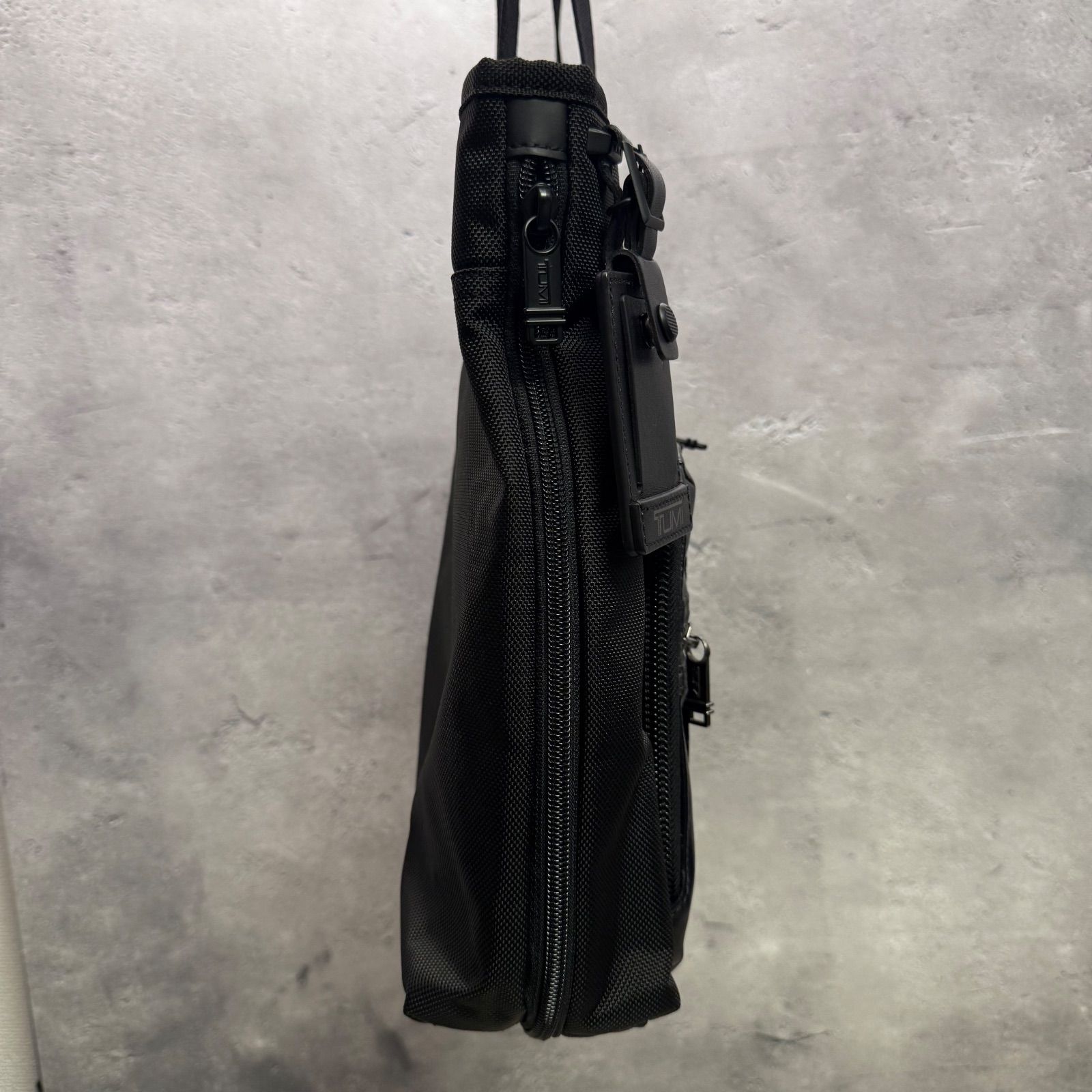 TUMI トゥミ ALPHA BRAVO イーストウエスト トートバッグ ビジネス