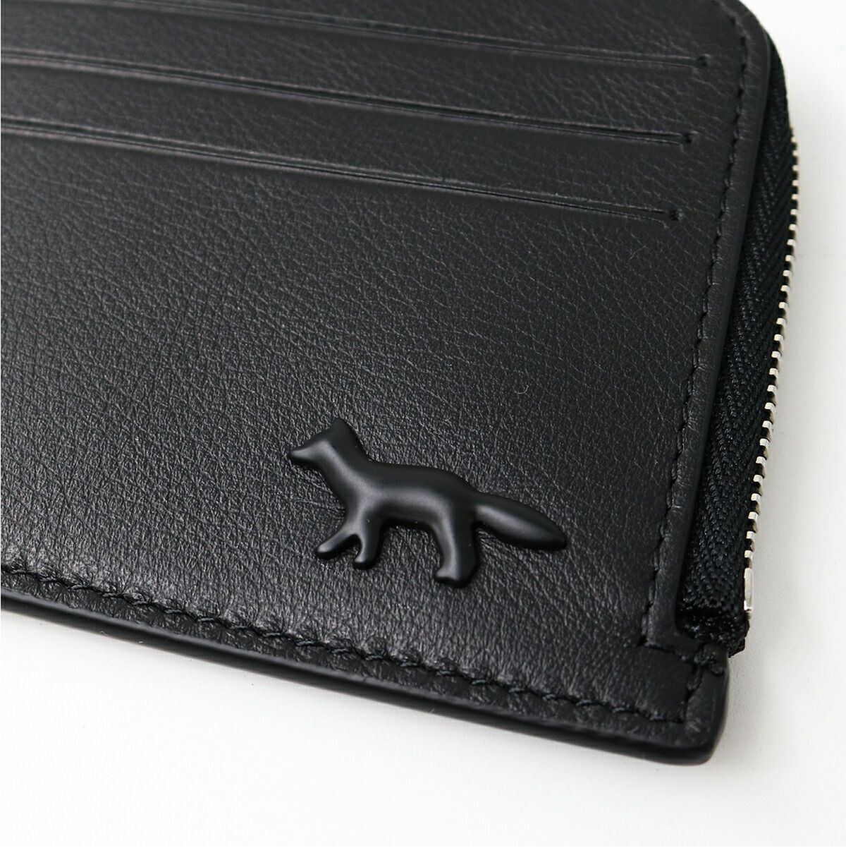 MAISON KITSUNE メゾン キツネ 小銭入れ カードケース PROFILE FOX ZIPPED CARDHOLDER カード入れ フォックスロゴ レザー ウォレット ミニ財布 小銭入れ付き 保存袋付き