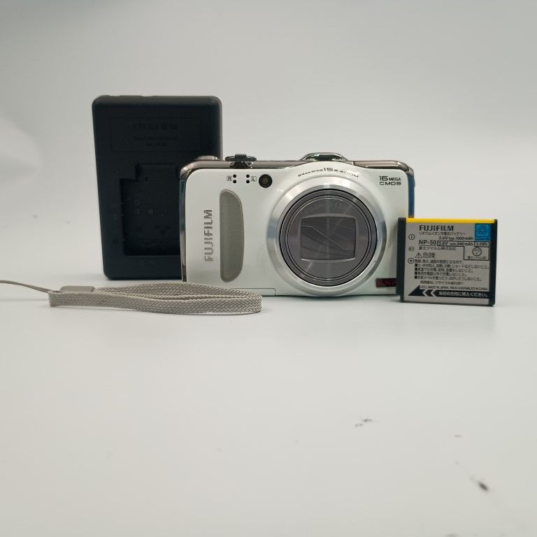 FUJIFILM FINEPIX F600EXR 白 コンパクトデジタルカメラ - メルカリ