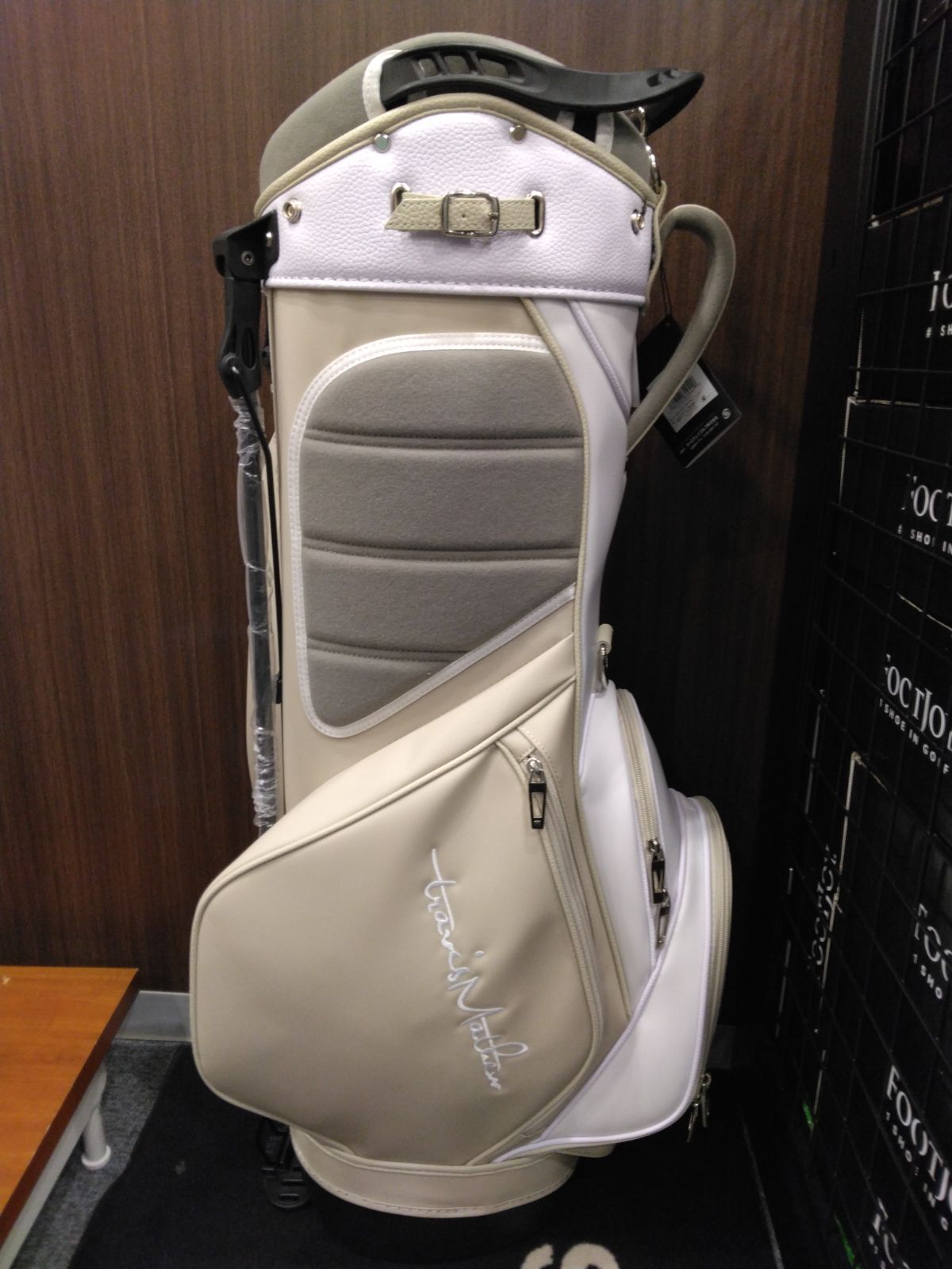 Cb【新品未使用】トラヴィスマシュー キャディバッグ RTM スタンド