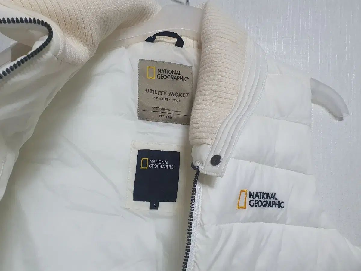レディース 90サイズ ナショナルジオグラフィック ダウンベスト