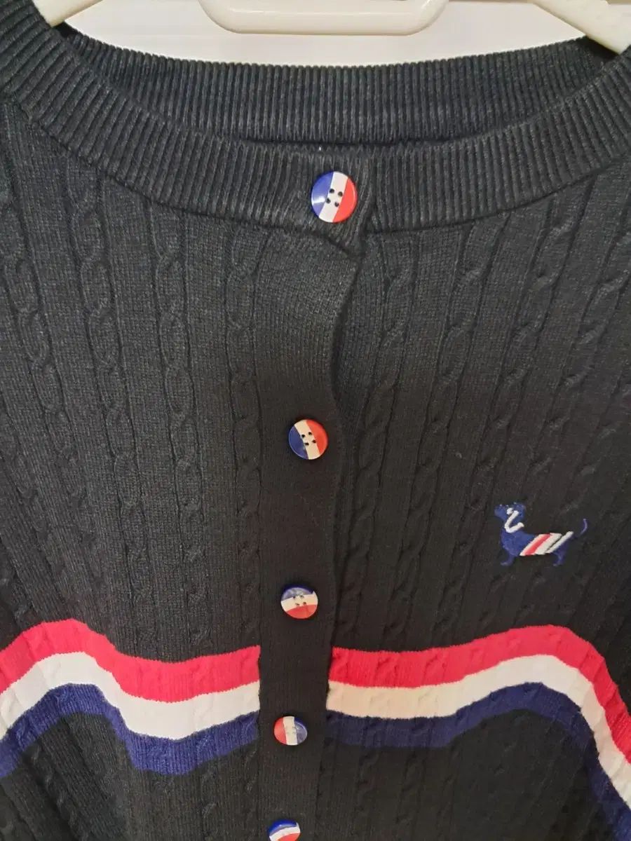 ブラック 三色ライン