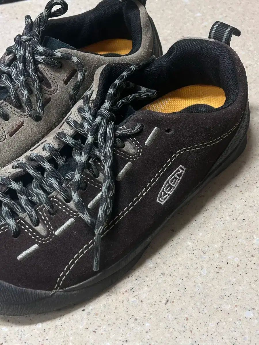 キーン ジャスパー スニーカー 245mm