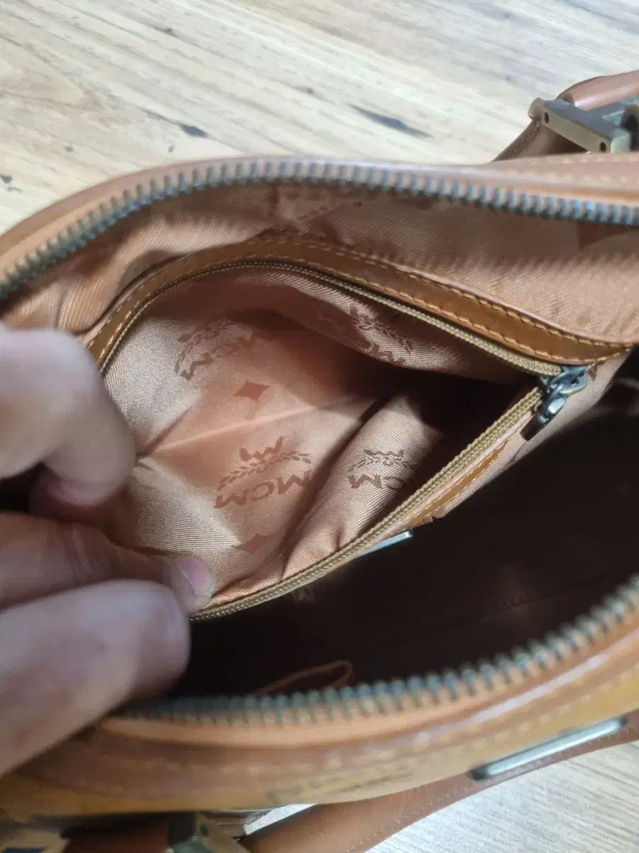 MCM ヴィセトス ボストンバッグ