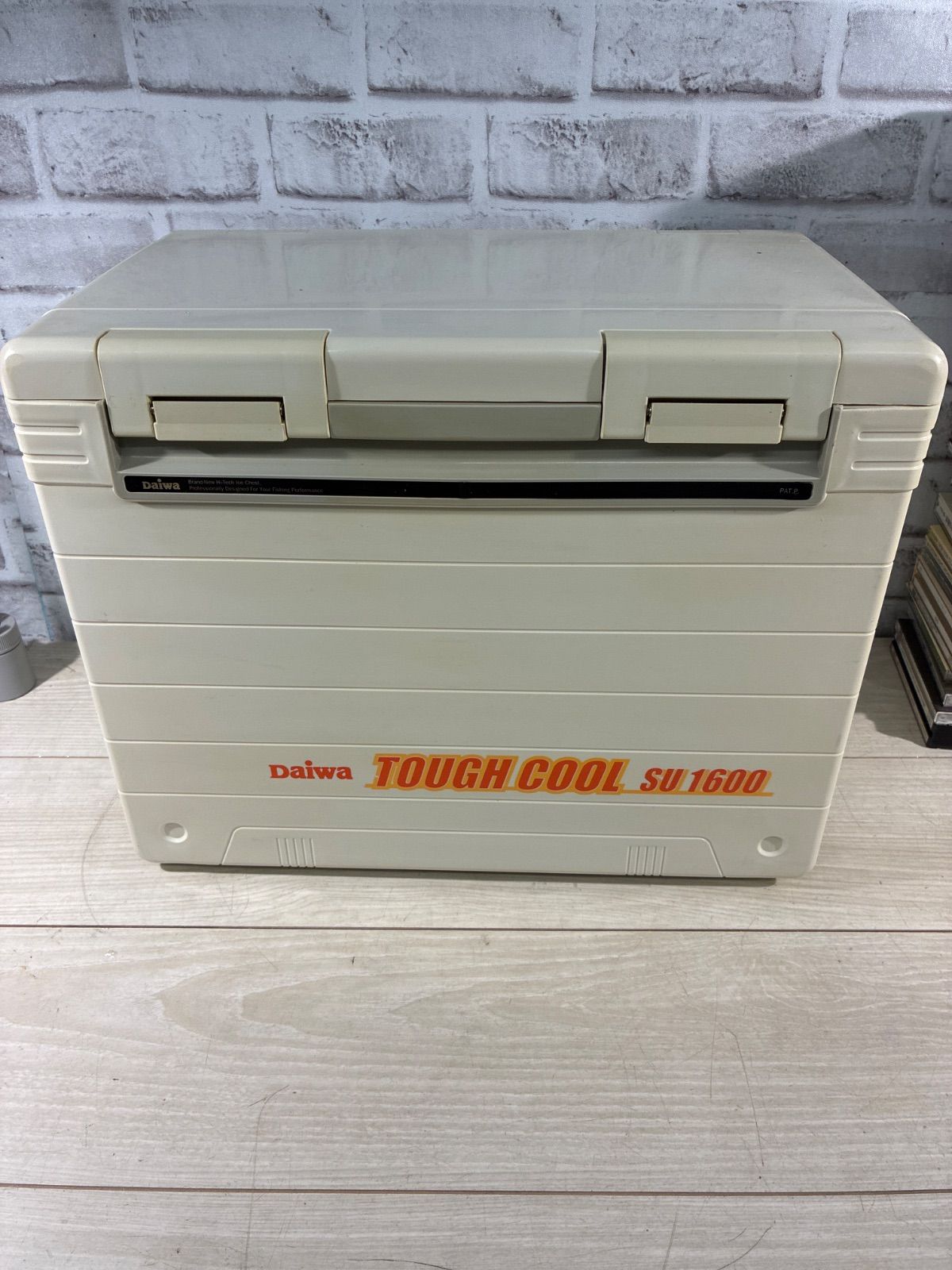 ダイワ クーラーボックス タフクールSU1600 整理番号B