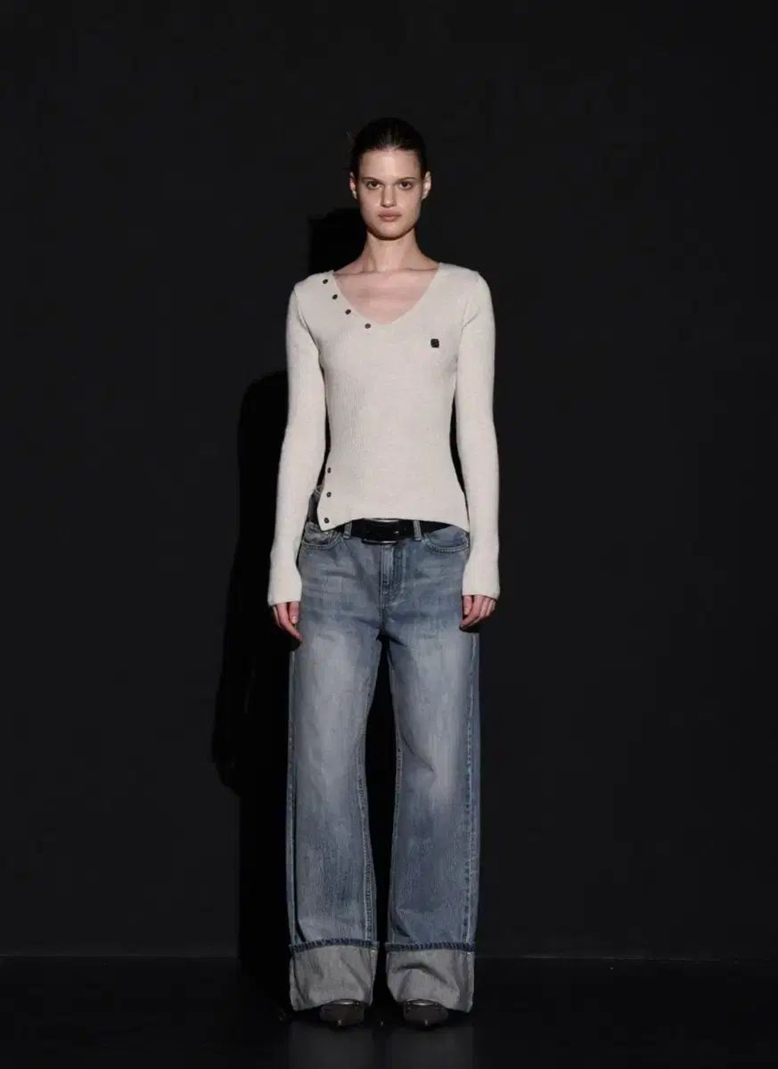 スリット ニット