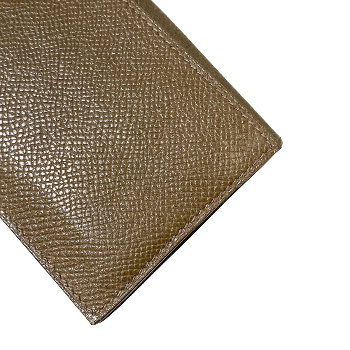 クルネゼー エトゥープ