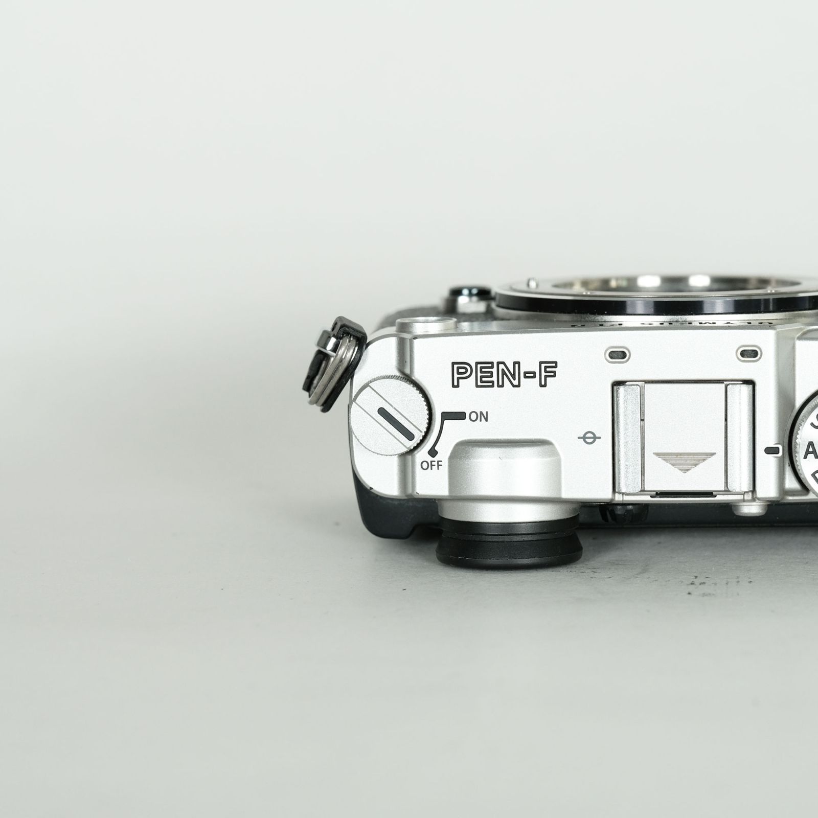 OLYMPUS PEN