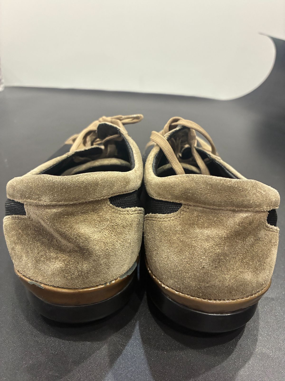 サルヴァトーレフェラガモ スニーカー B25090963 - メルカリ