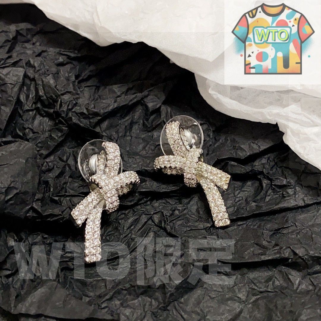 今日 2025 年ニューアイテム Chanel ダイヤボウチャイン ピアス