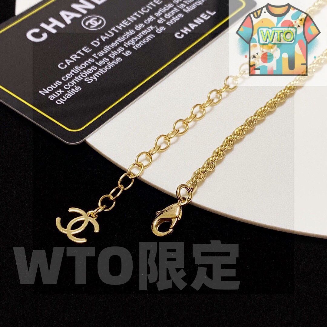 ネックレス モデル