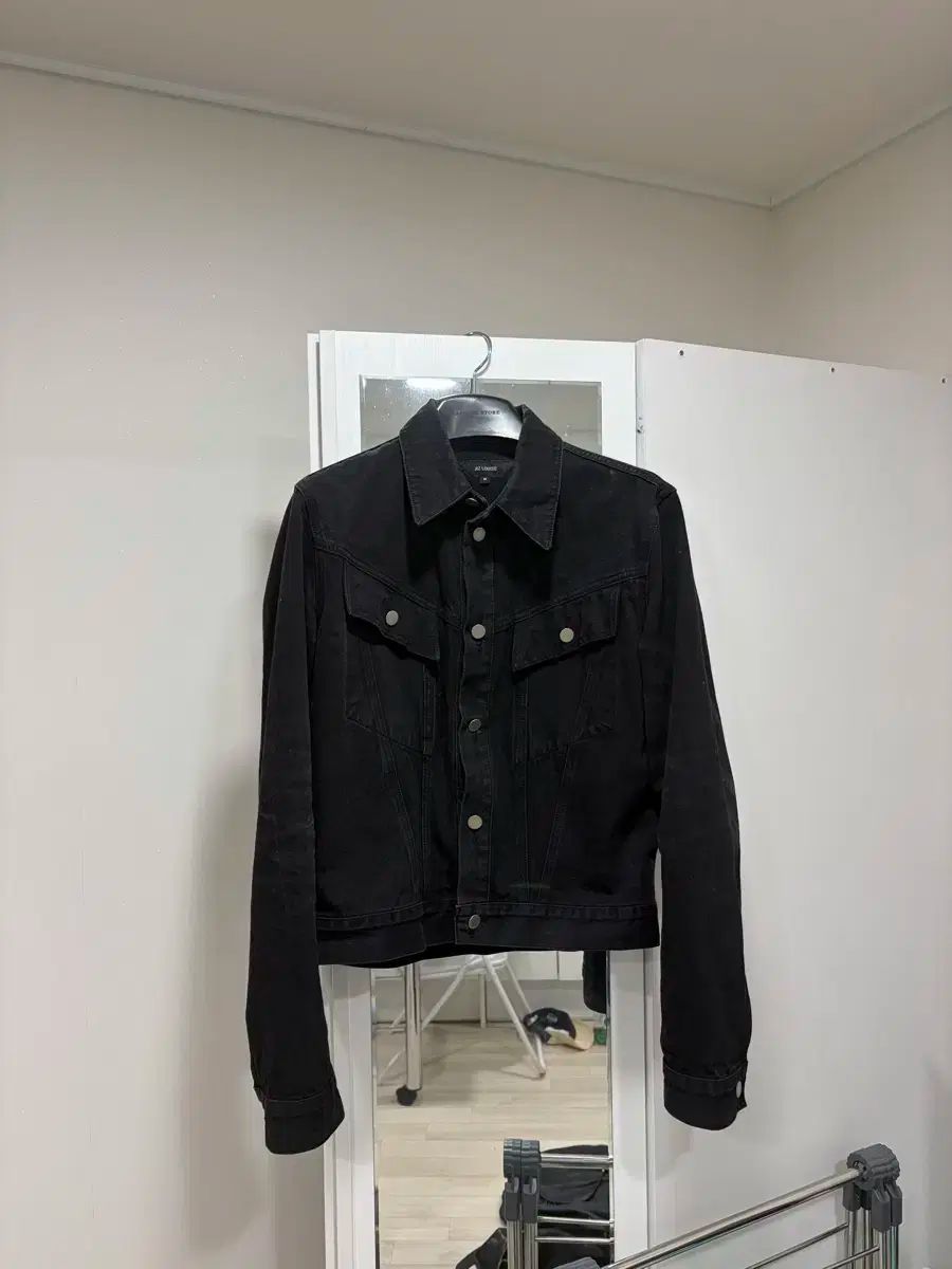 期間限定で送料無料。 ルイーズ ブラックデニムジャケット m
