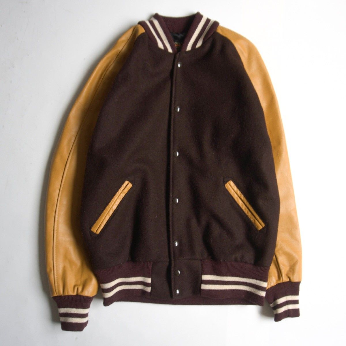 ビッグサイズ42 SKOOKUM メルトン×レザー スタジャン スクーカム ブラウン ジャケット 25110263