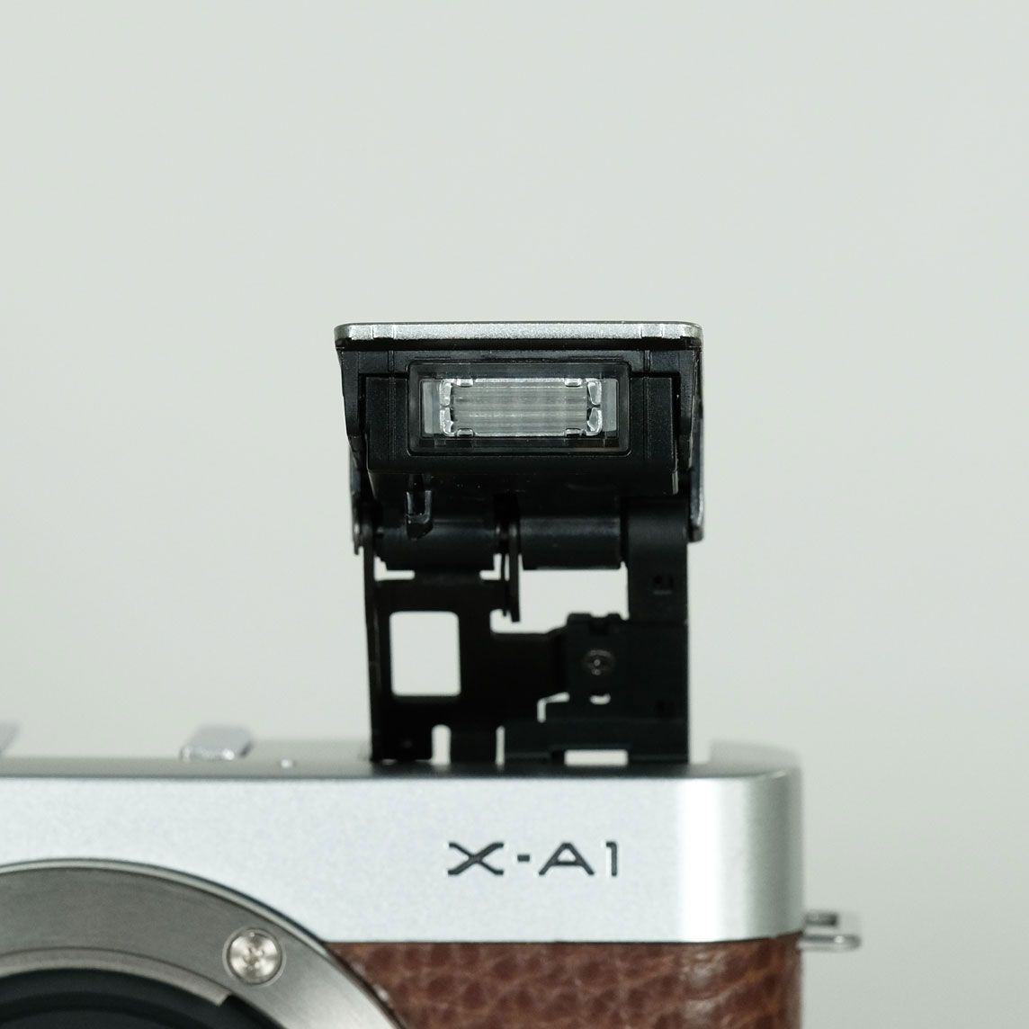 良品 | 注意事項あり] FUJIFILM X-A1 ボディ ブラウン | ミラーレス
