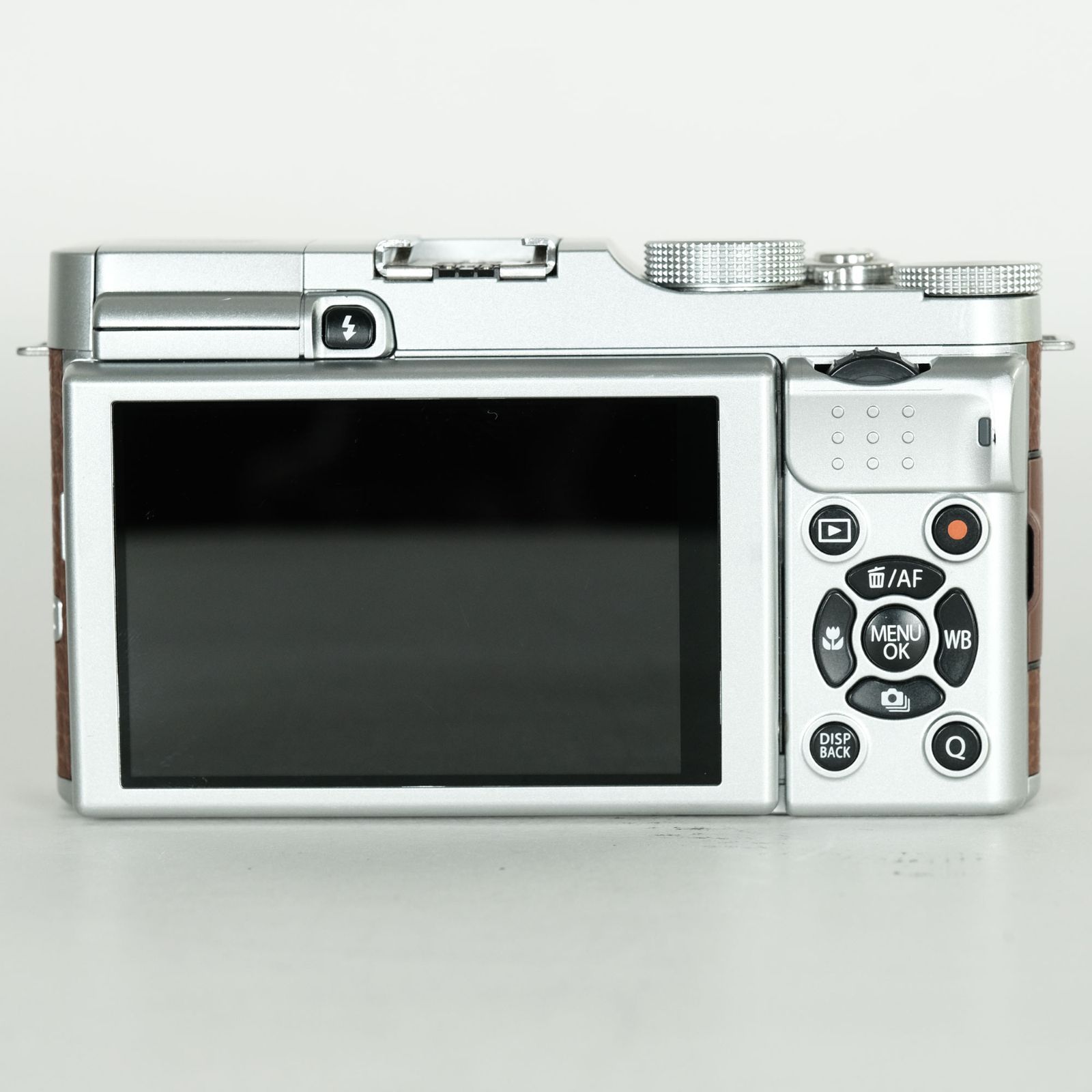 良品 | 注意事項あり] FUJIFILM X-A1 ボディ ブラウン | ミラーレス