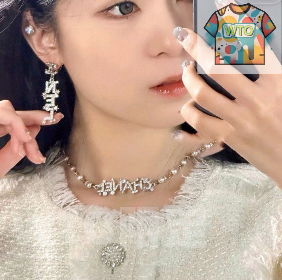 アルファベットネックレス