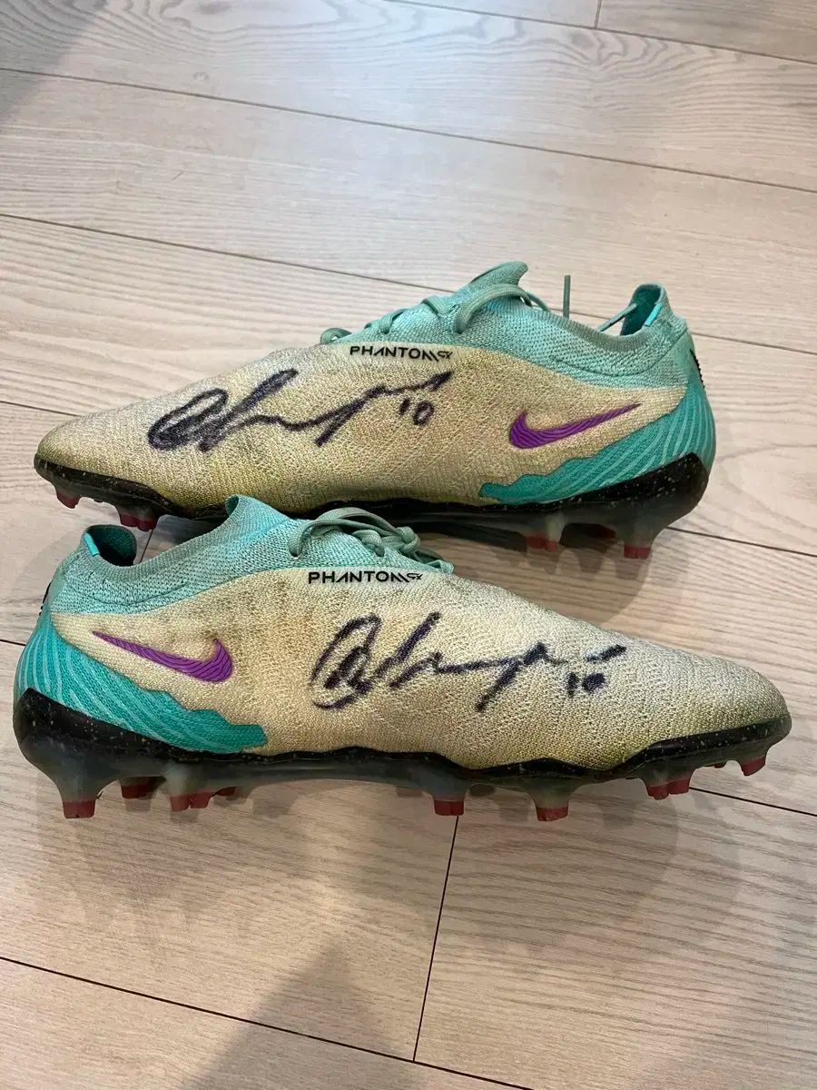 LYNN 実際に着用 サイン サッカーシューズ