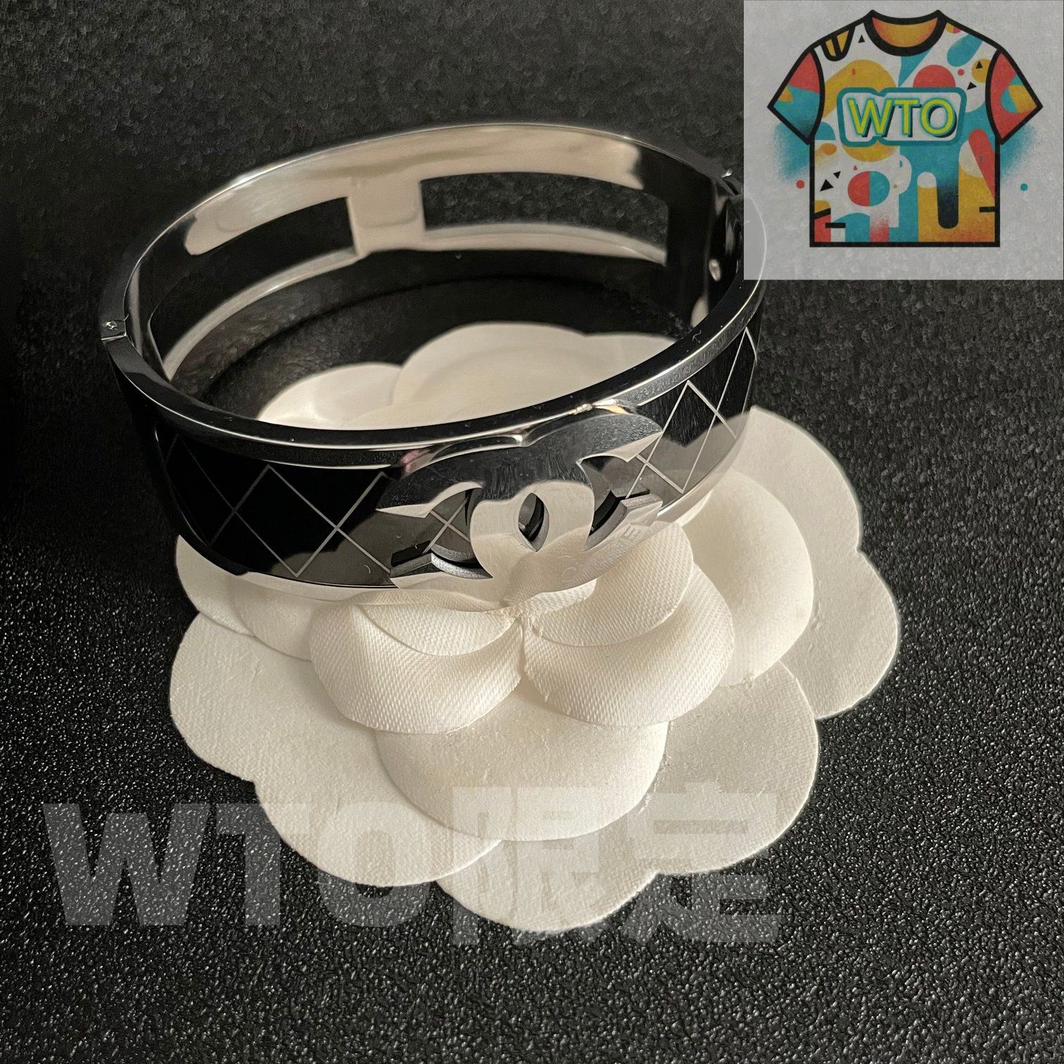  WTO通販 CHANEL シャネル 新モデル 幅広菱格模様ブレスレット 超ヘビーデザインでブリングブリン 在庫 価格 -WTO輸入-ACC 91 イヤリング ノンホールピアス アクセサリー