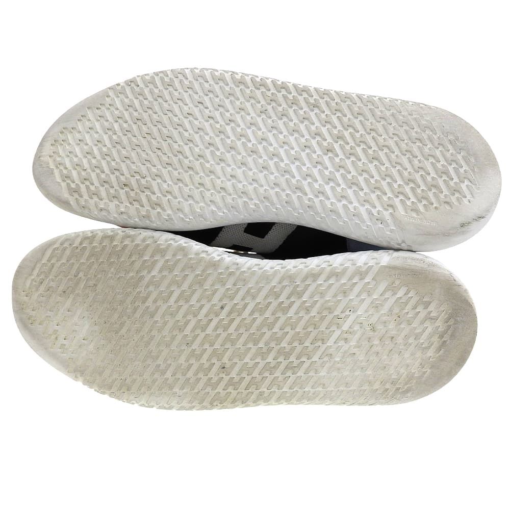 ローカットスニーカー