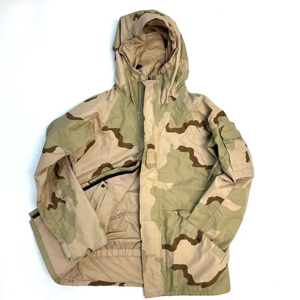 ミリタリー 迷彩 ゴアテックス ジャケット