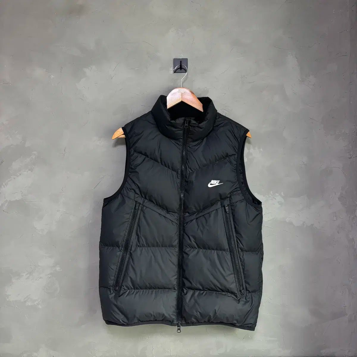 ナイキ ストームフィット ダック ダウン ベスト
