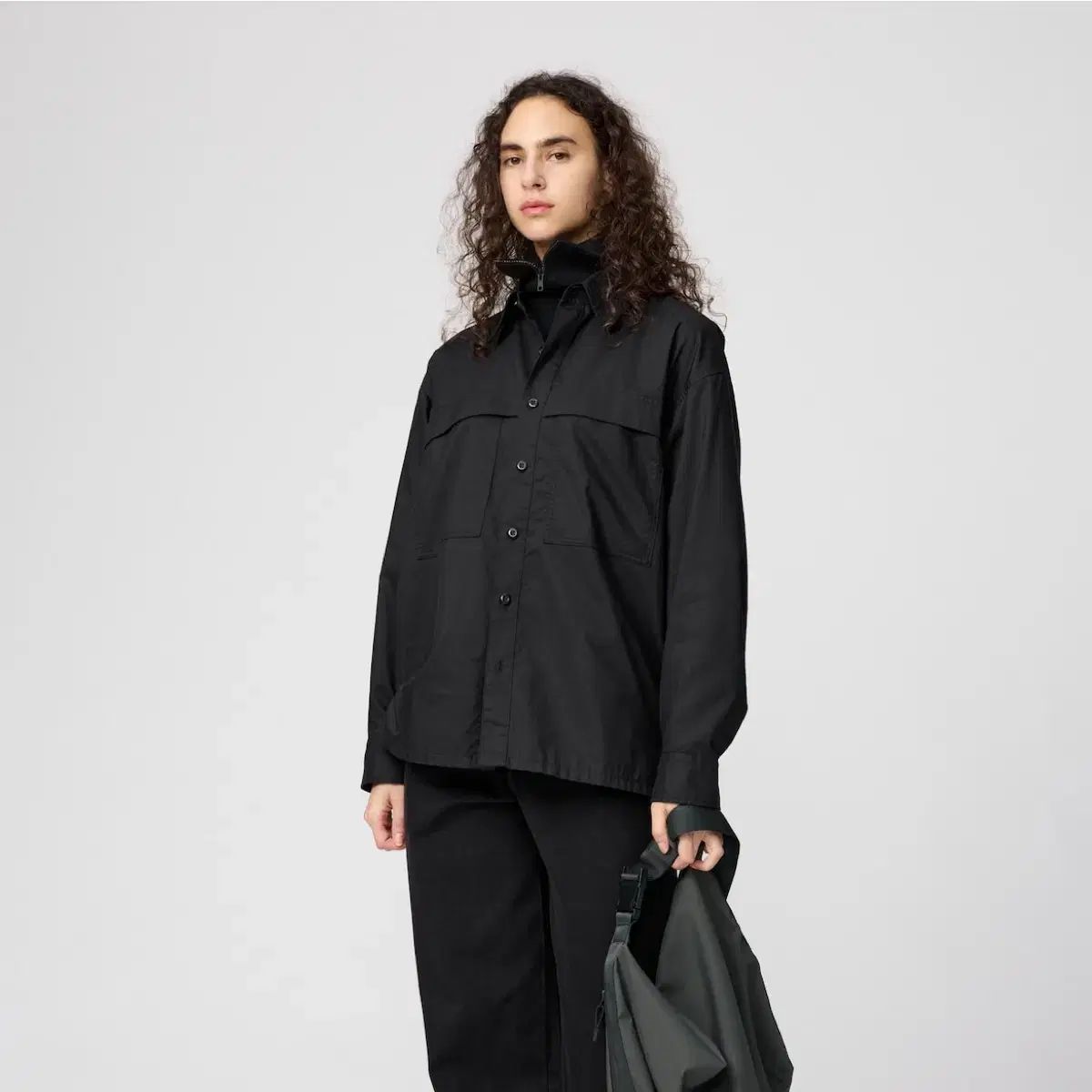 ユニクロ U ユーティリティ オーバーサイズ シャツ ブラック xs