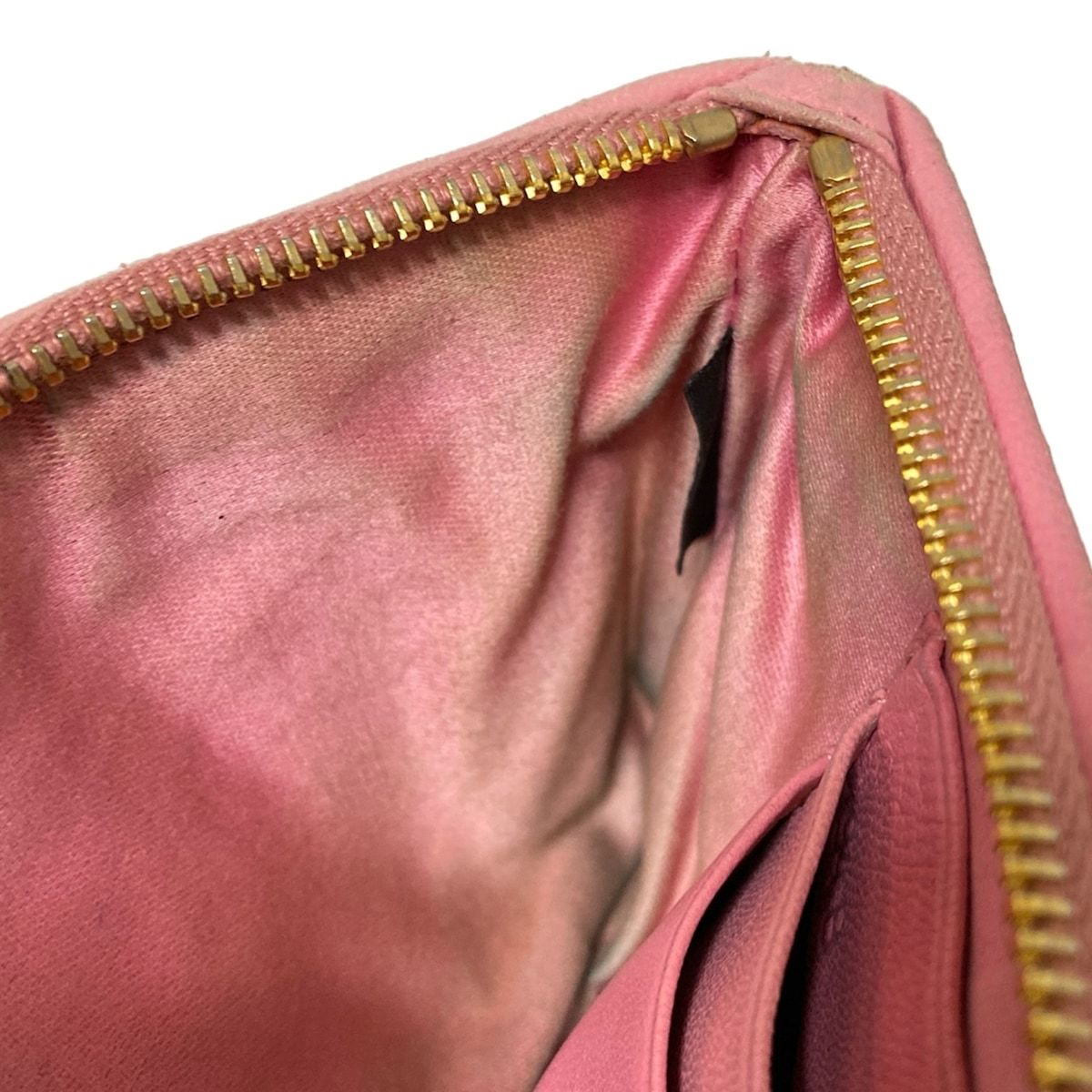 ギャザー レザー