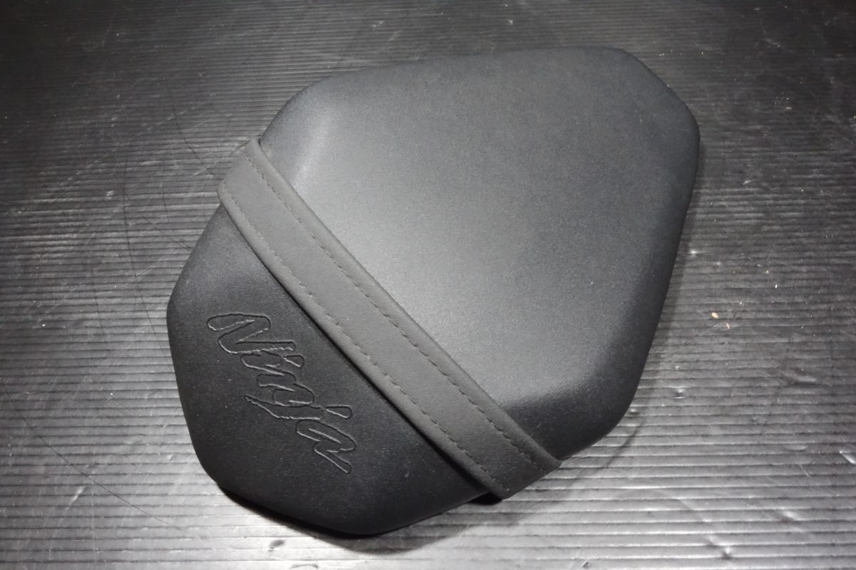 タンデムシート カワサキ 純正 ZX-6R ZX636G ZX636B 53066-0607 新車